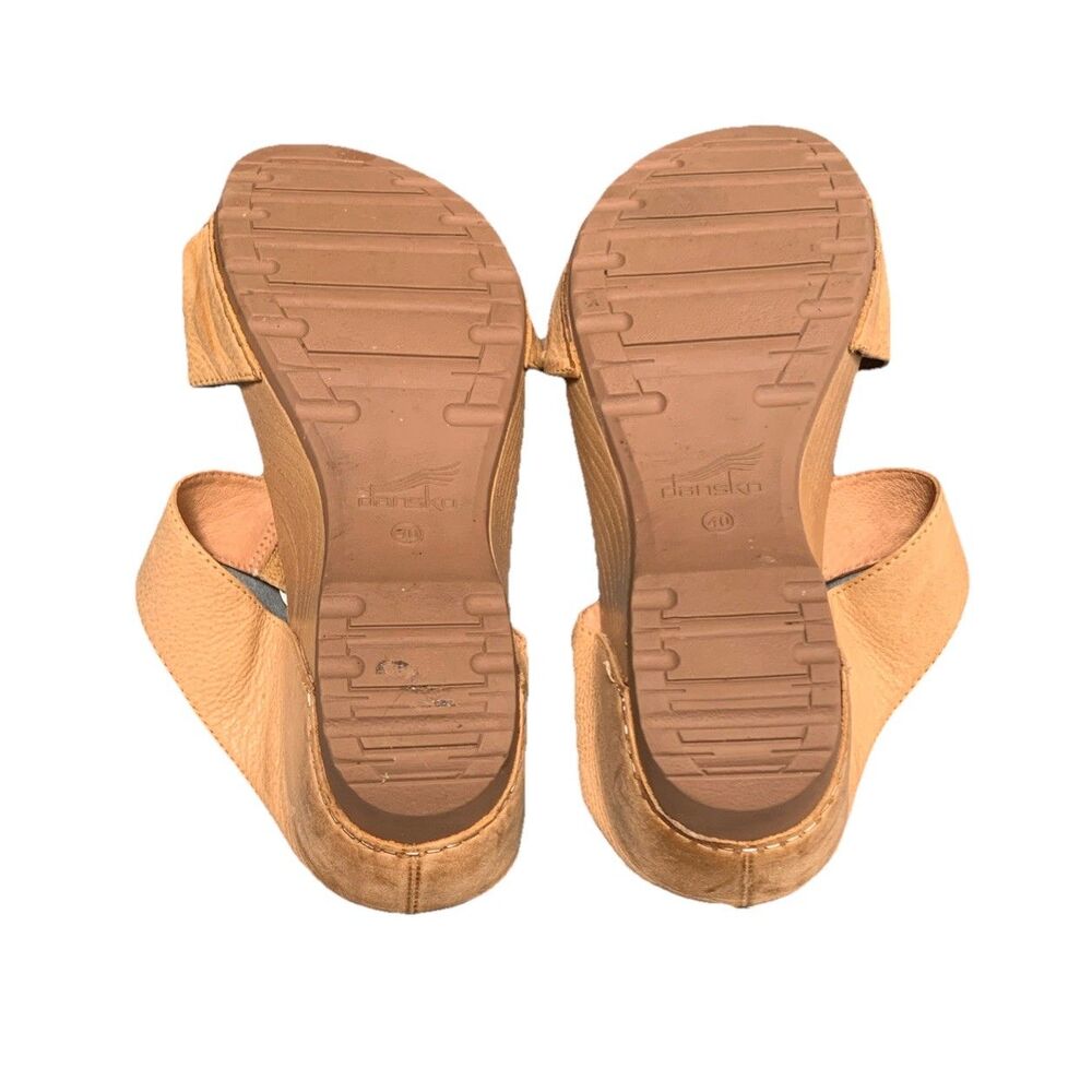 Excellent Dansko Tanya Women's Casual Sandals Tan Milled Burnished 40 (9.5 US) - Picture 5 of 8